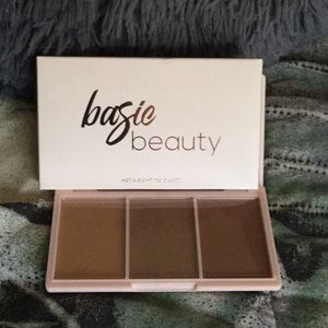 Basic Beauty Bronzy AF Bronzer Palette
